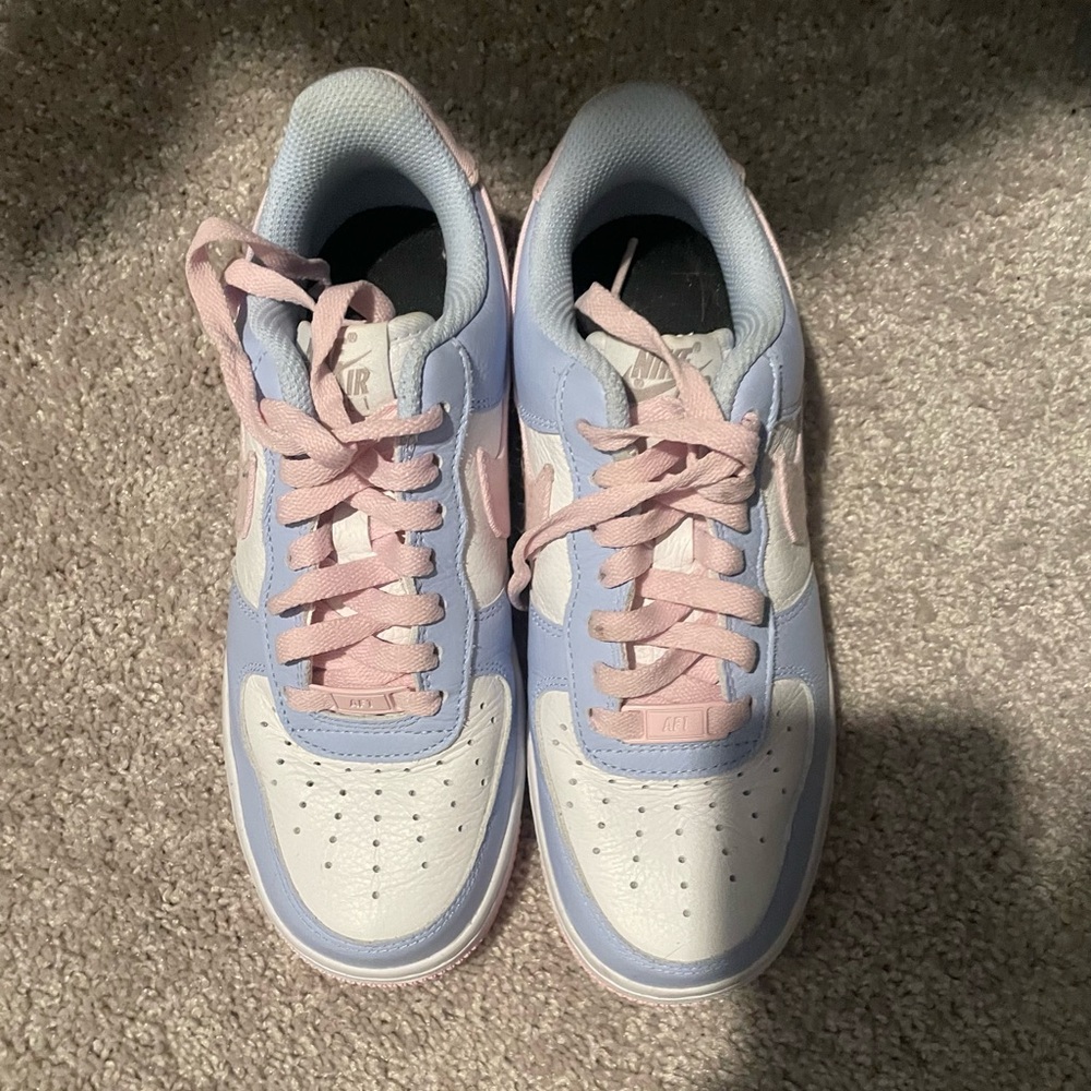 Custom Nike Air Force 1 sneakers